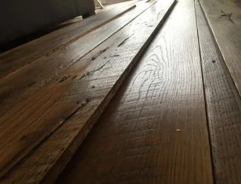 Reclaimed oak in random widths